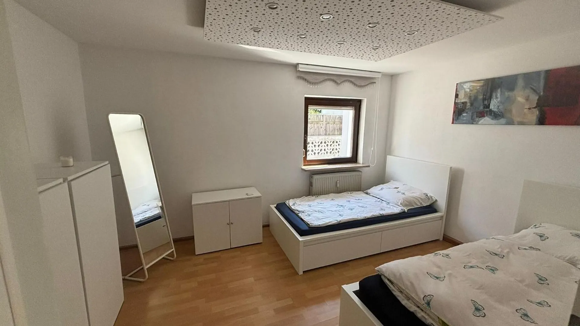 Erdgeschosswohnung Neben Schloss Blutenburg Mit Privatem Garten München Apartment